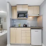 Kozyguru Haymarket Cosy City Abode Nha653- 101